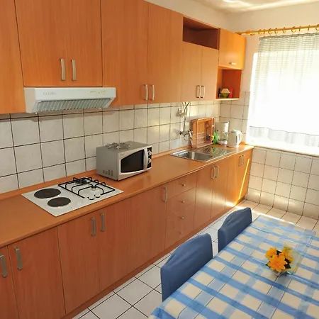 Appartement Anni Sutivan