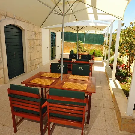 Appartement Anni Sutivan