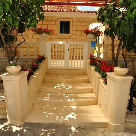 Anni Appartement *