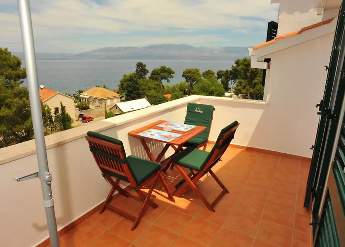 Anni * Sutivan